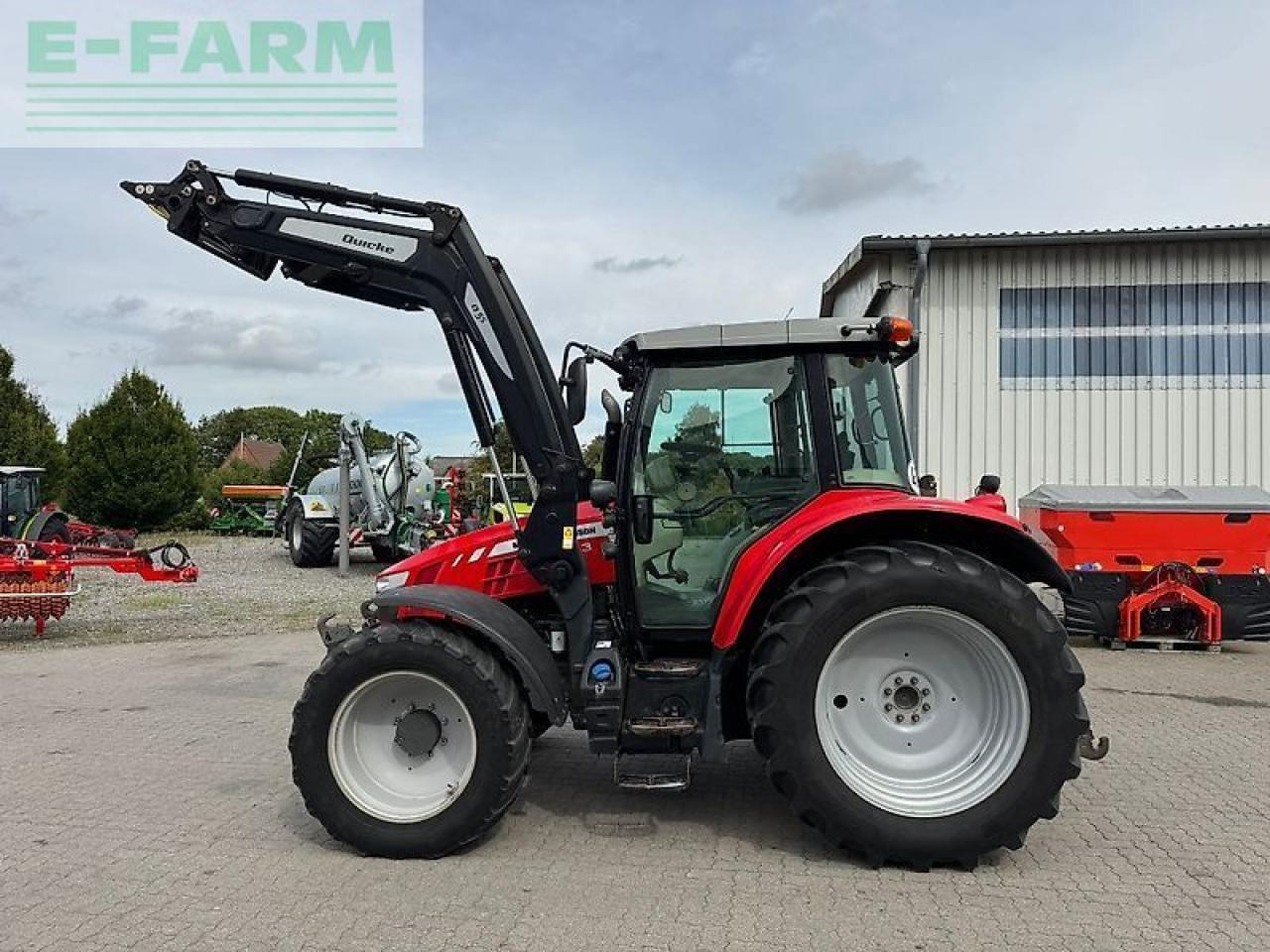 Massey Ferguson 5613 dyna-6 - Farm tractor: picture 3 Massey Ferguson 5613 dyna-6 - Farm tractor: picture 3
