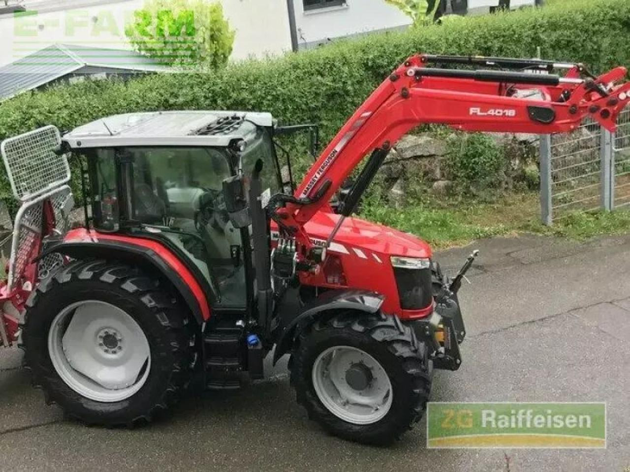 Massey Ferguson 5711 dyna 4 power - Farm tractor: picture 1 Massey Ferguson 5711 dyna 4 power - Farm tractor: picture 1