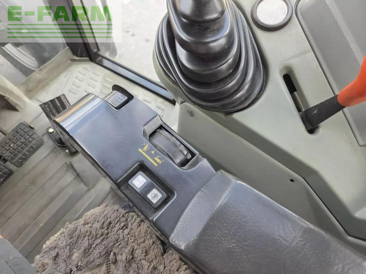 Farm tractor Massey Ferguson 6235-4: picture 26 Farm tractor Massey Ferguson 6235-4: picture 26