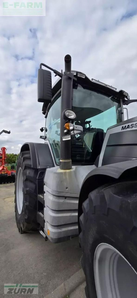 Farm tractor Massey Ferguson 8s.265: picture 6