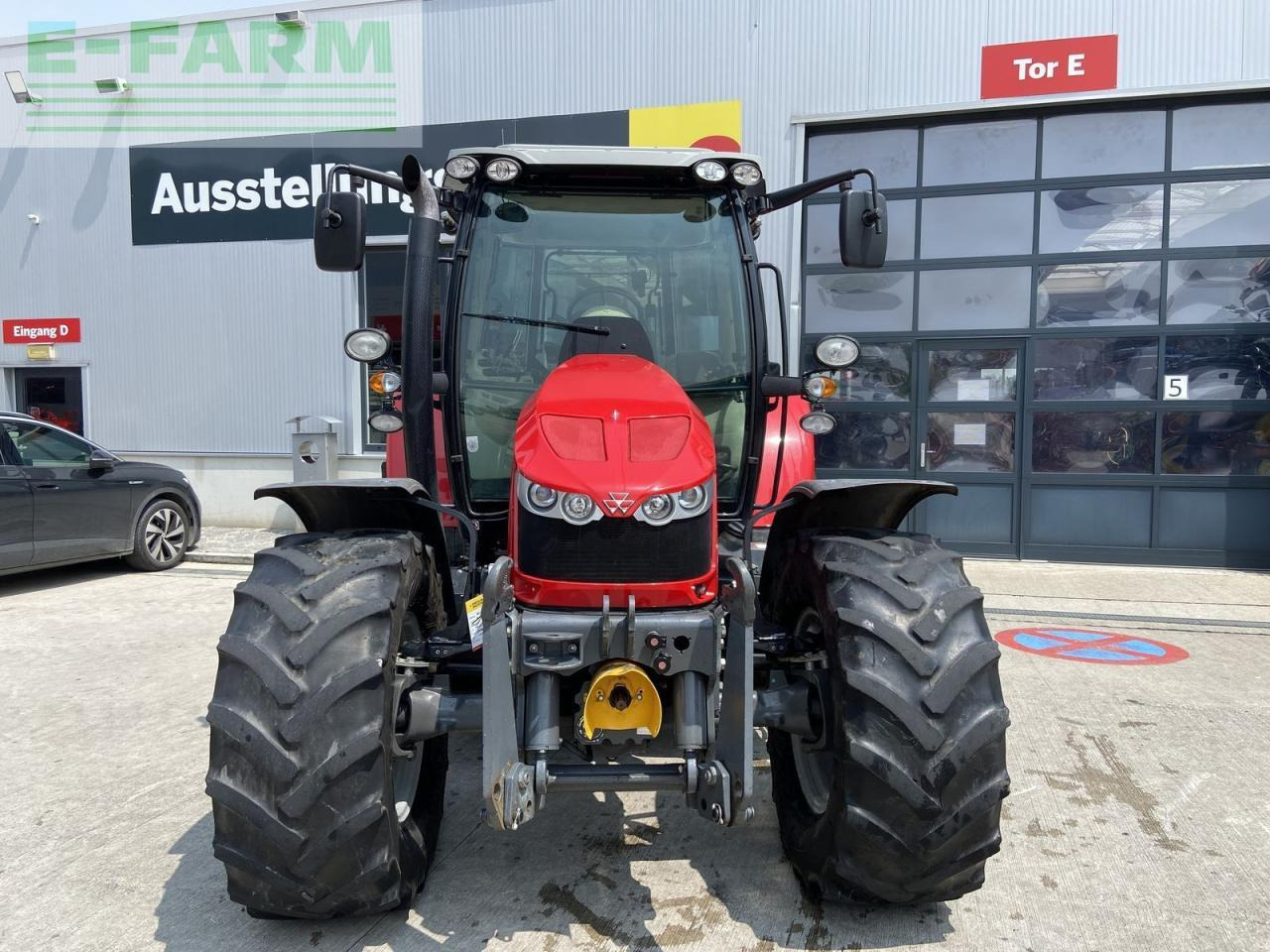 Massey Ferguson mf 5611 dyna-4 essential - Farm tractor: picture 2 Massey Ferguson mf 5611 dyna-4 essential - Farm tractor: picture 2