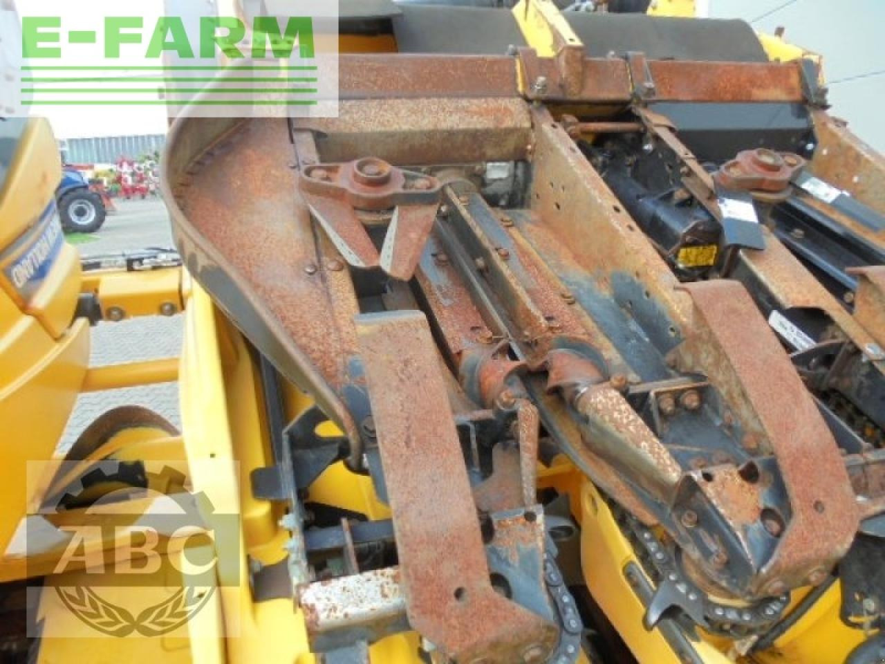 New Holland 980 cf 8r 75 - Corn header: picture 5 New Holland 980 cf 8r 75 - Corn header: picture 5