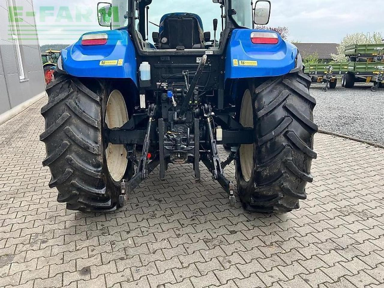 New Holland t 5.95 - Farm tractor: picture 5 New Holland t 5.95 - Farm tractor: picture 5