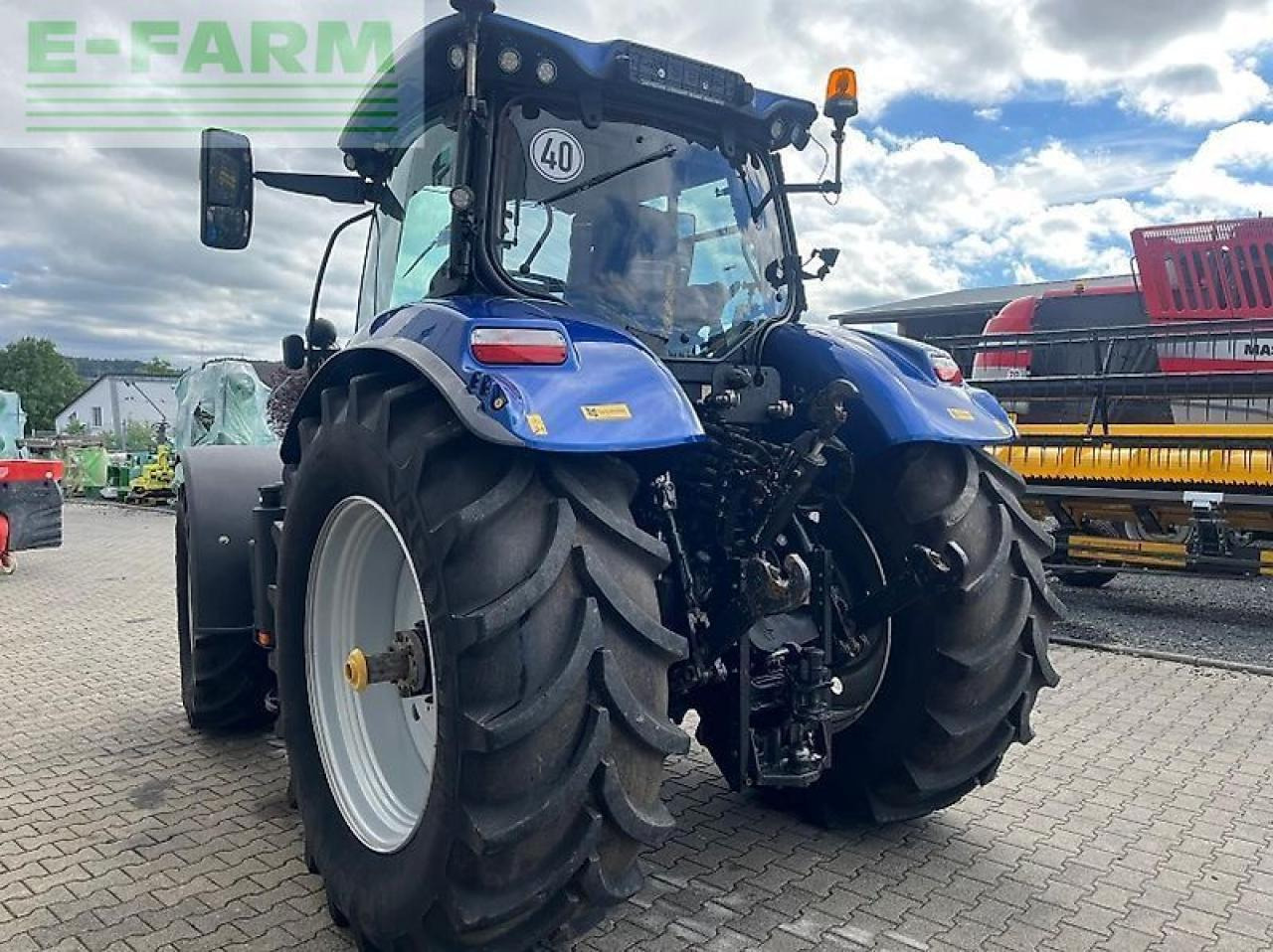 New Holland t 7.225 ac - Farm tractor: picture 4 New Holland t 7.225 ac - Farm tractor: picture 4