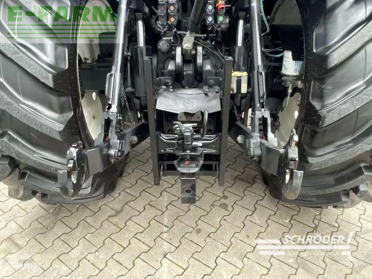 Farm tractor New Holland t 7.270 autocommand: picture 20