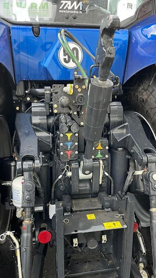 Farm tractor New Holland t 8.435 ac bp genesis auto command Genesis: picture 13