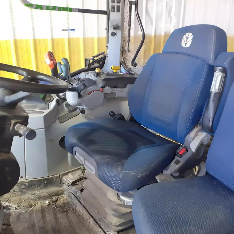 Farm tractor New Holland t7.165s S: picture 7