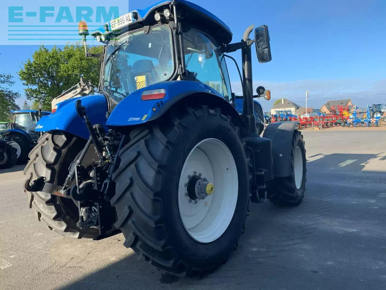 Farm tractor New Holland t7.215s pc s5 S: picture 7