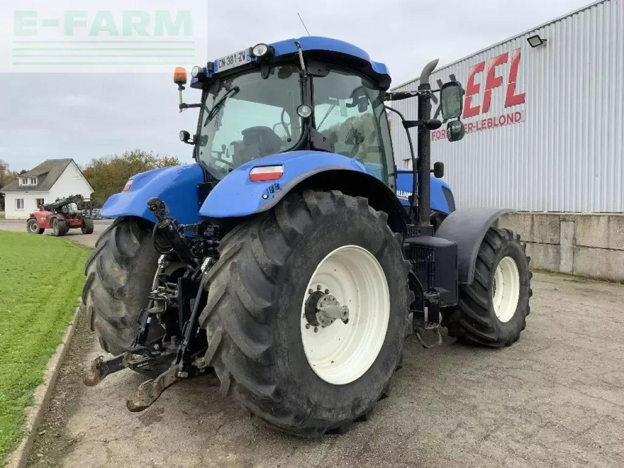 New Holland t7.250 - Farm tractor: picture 3 New Holland t7.250 - Farm tractor: picture 3