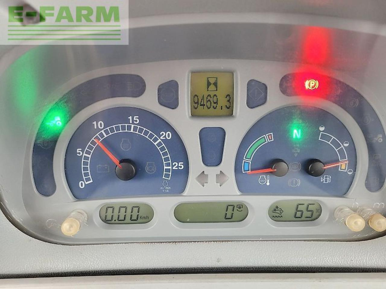 Farm tractor New Holland t7.250 ac: picture 9
