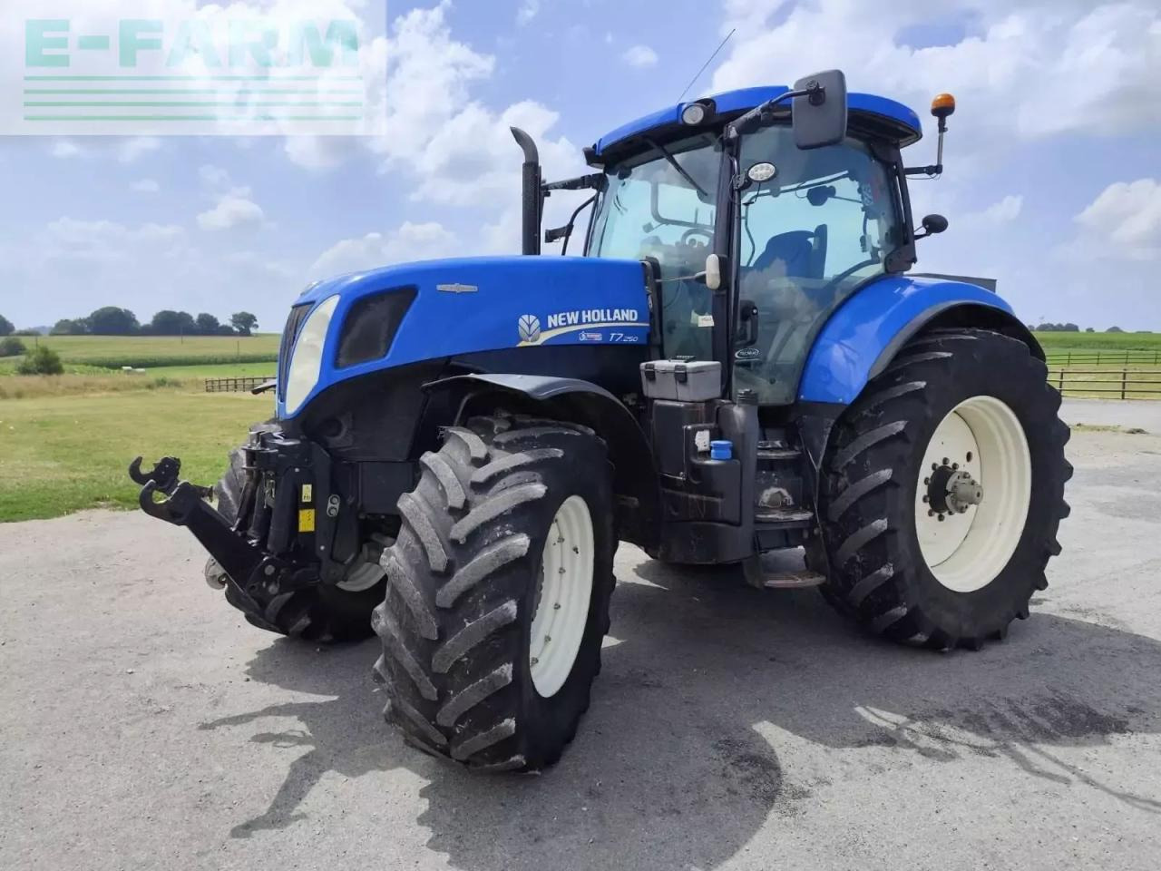 New Holland t7.250ac - Farm tractor: picture 2 New Holland t7.250ac - Farm tractor: picture 2