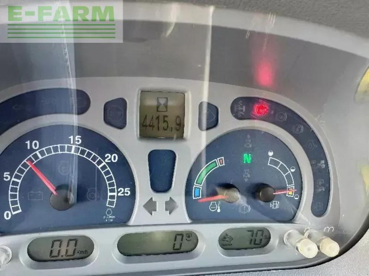 Farm tractor New Holland t7.260 pc: picture 10