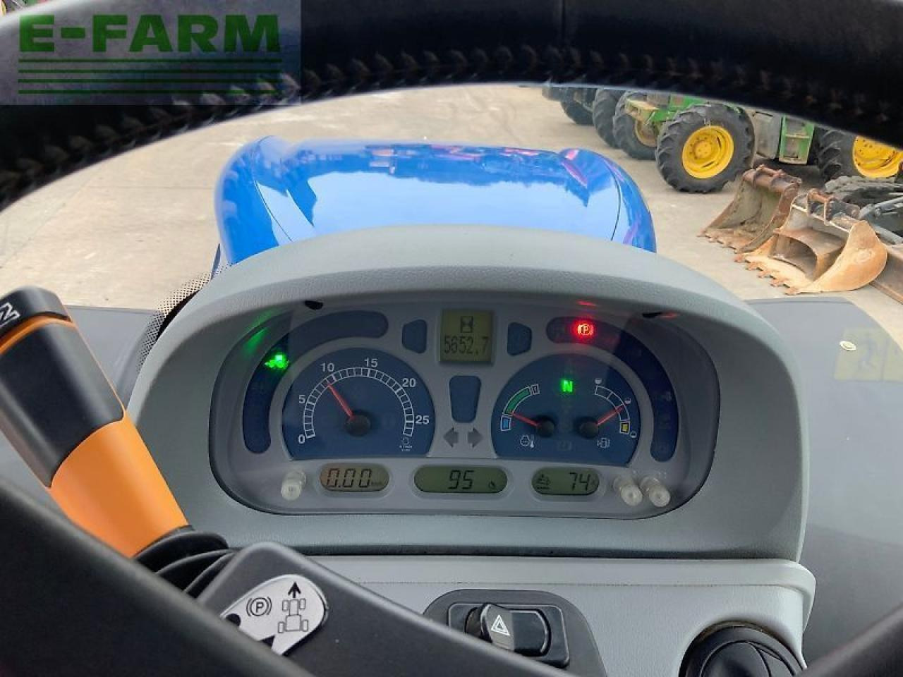Farm tractor New Holland t7.290 tractor (st24455): picture 22