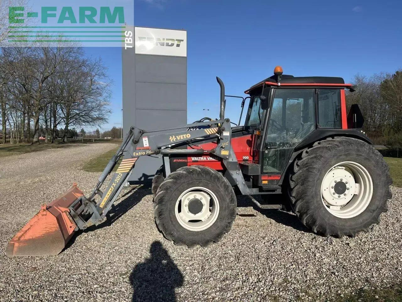 Valmet 900 - Farm tractor: picture 1 Valmet 900 - Farm tractor: picture 1