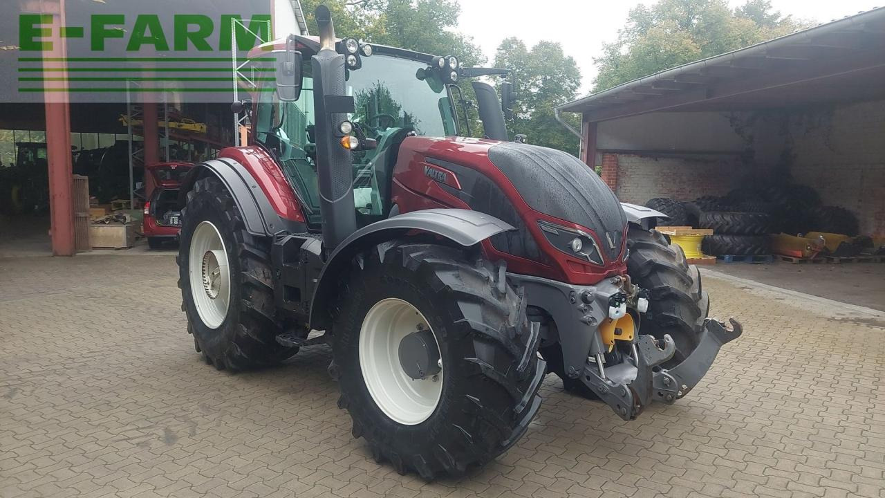 Valtra T 174 - Farm tractor: picture 4 Valtra T 174 - Farm tractor: picture 4