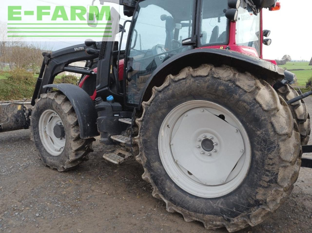 Valtra g105h - Farm tractor: picture 2 Valtra g105h - Farm tractor: picture 2