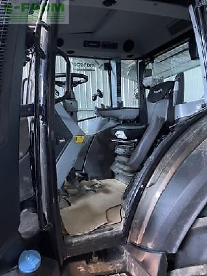 Farm tractor Valtra g125: picture 9