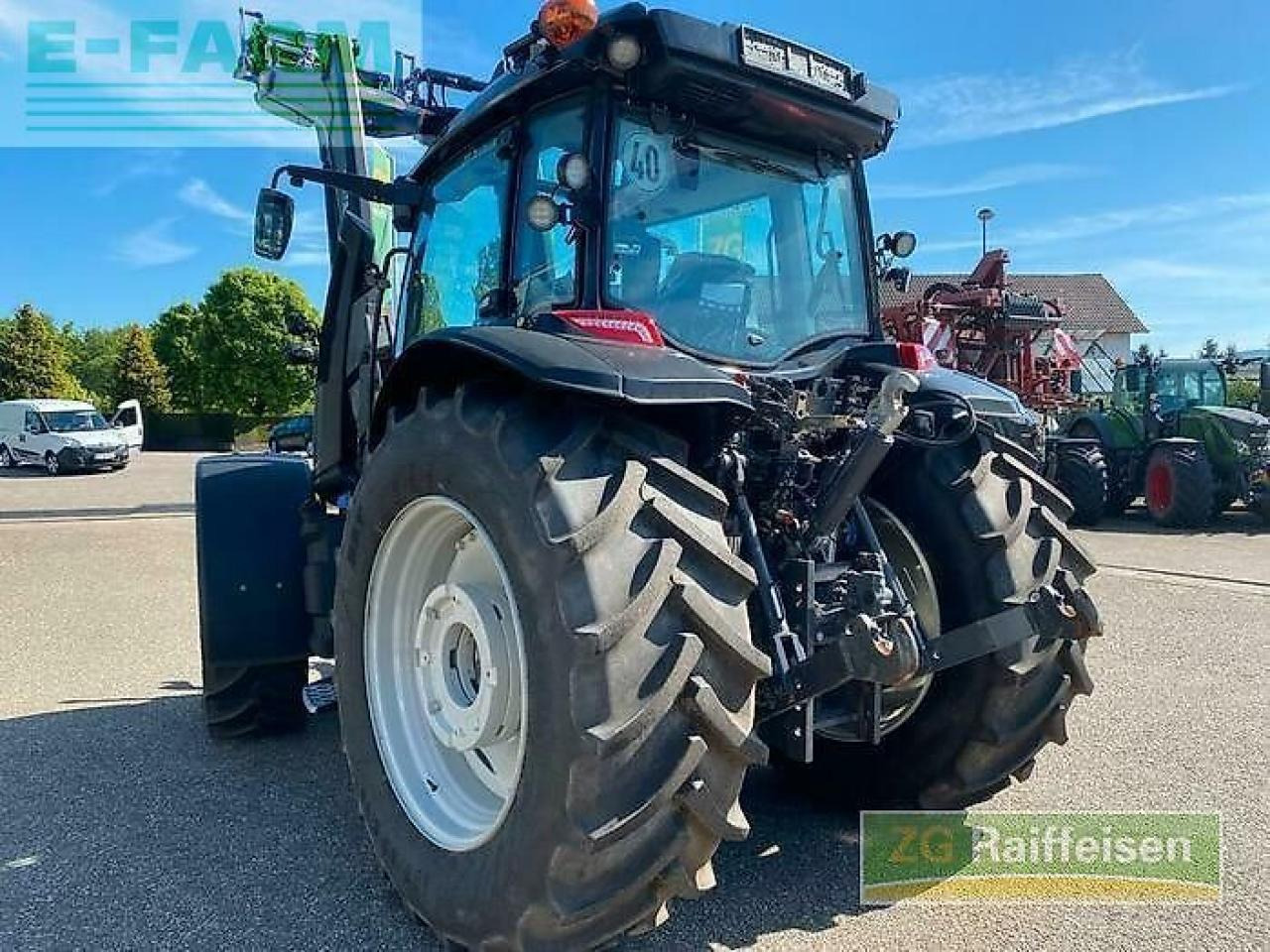 Farm tractor Valtra g135v 1b9: picture 6