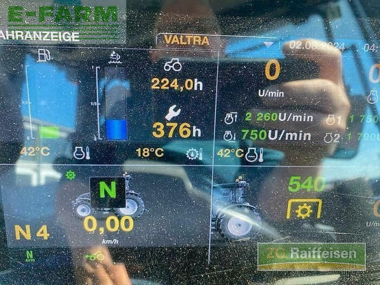 Farm tractor Valtra g135v 1b9: picture 16