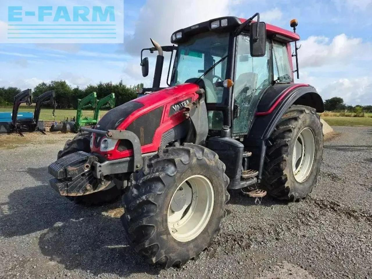 Valtra n103 - Farm tractor: picture 1 Valtra n103 - Farm tractor: picture 1