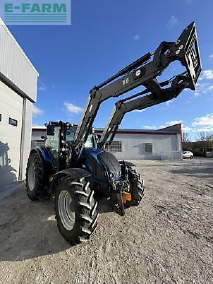 Valtra n134a - Farm tractor: picture 1 Valtra n134a - Farm tractor: picture 1