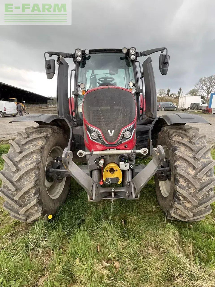 Valtra n135 a - Farm tractor: picture 3 Valtra n135 a - Farm tractor: picture 3