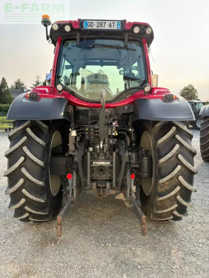Valtra n135h - Farm tractor: picture 4 Valtra n135h - Farm tractor: picture 4