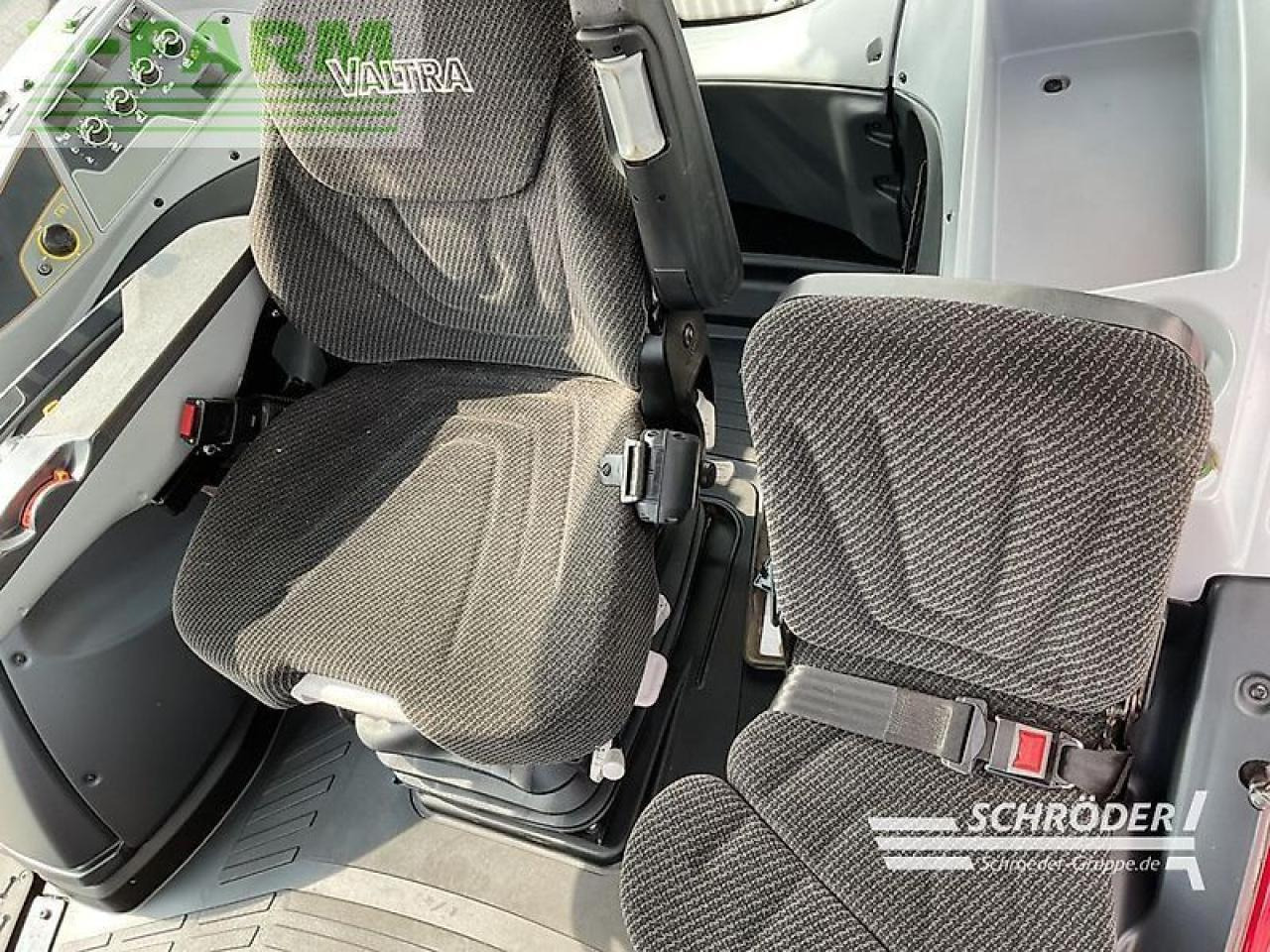 Farm tractor Valtra t 235 a: picture 17 Farm tractor Valtra t 235 a: picture 17