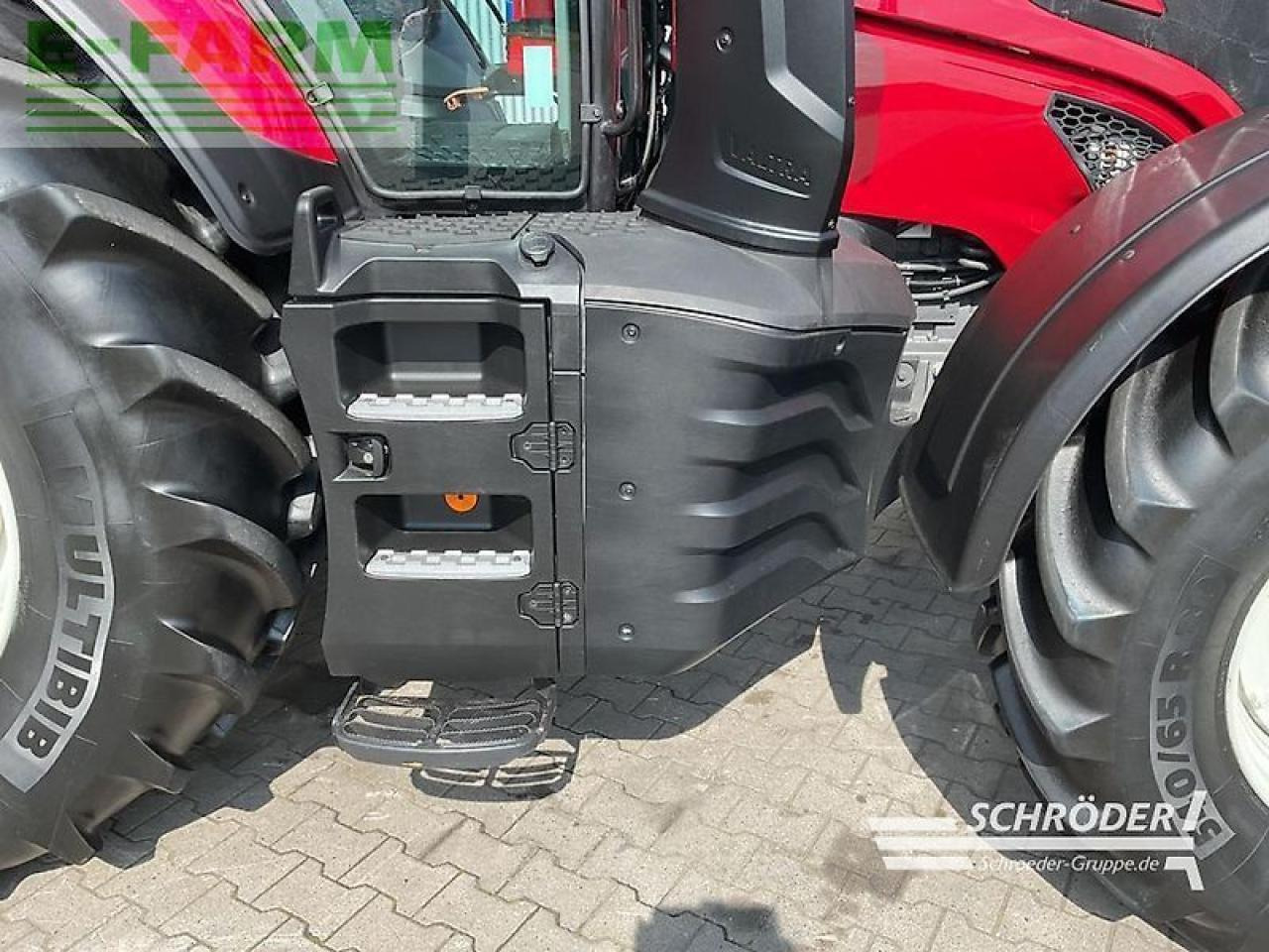 Farm tractor Valtra t 235 a: picture 12 Farm tractor Valtra t 235 a: picture 12