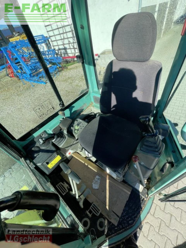 Mini excavator Yanmar vio 25-4: picture 16