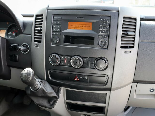 MERCEDES-BENZ Sprinter 316CDI DOKA,Allrad,AHK,Standhzg. - Curtain side van, Combi van: picture 5 MERCEDES-BENZ Sprinter 316CDI DOKA,Allrad,AHK,Standhzg. - Curtain side van, Combi van: picture 5