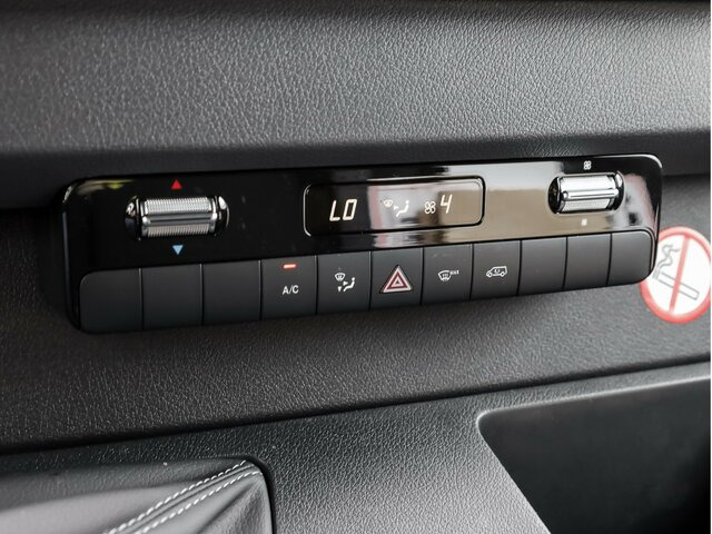 Panel van MERCEDES-BENZ Sprinter 317 CDI Kasten,L2H2,MBUX,Kamera: picture 9