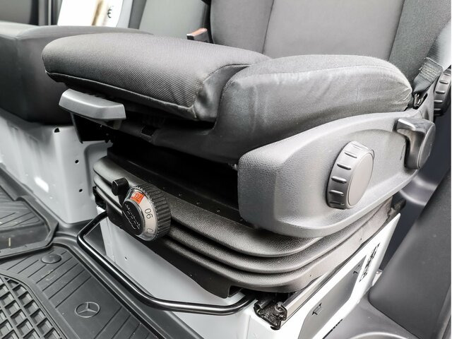 Panel van MERCEDES-BENZ Sprinter 317 CDI Kasten,L2H2,MBUX,Kamera: picture 7
