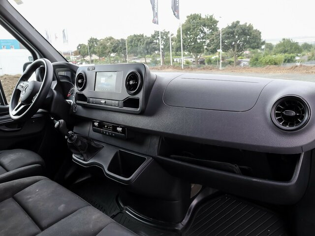MERCEDES-BENZ Sprinter 317 CDI Kasten,L2H2,MBUX,Kamera... - Panel van: picture 4 MERCEDES-BENZ Sprinter 317 CDI Kasten,L2H2,MBUX,Kamera... - Panel van: picture 4