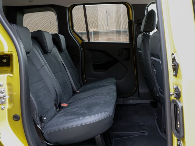 MERCEDES-BENZ T 180 Progressive,AHK,LED,Navi,Kamera,Tempomat - Passenger van: picture 2 MERCEDES-BENZ T 180 Progressive,AHK,LED,Navi,Kamera,Tempomat - Passenger van: picture 2
