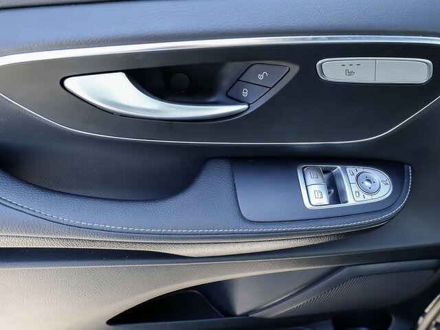 Minibus, Passenger van MERCEDES-BENZ V 300 Avantgarde Extralang,Allrad,2Schiebetüren...: picture 10