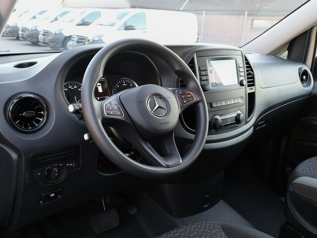 MERCEDES-BENZ Vito 114 TourerPro,Extralang,8Sitzer,Automatik... - Passenger van: picture 5 MERCEDES-BENZ Vito 114 TourerPro,Extralang,8Sitzer,Automatik... - Passenger van: picture 5