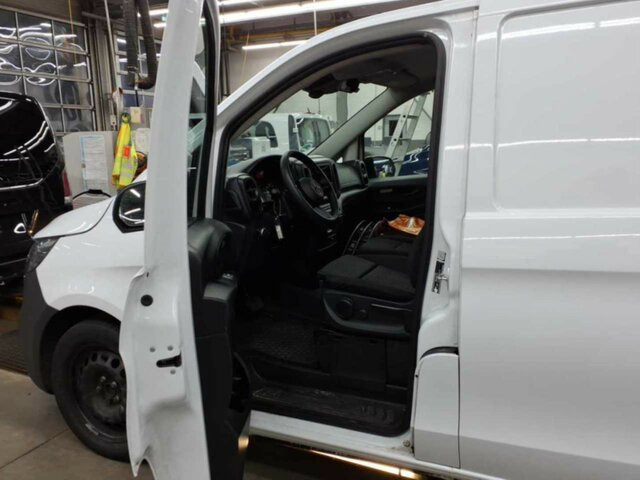 MERCEDES-BENZ Vito116CDI KA Extralang,Automatik,Klima,Kamera... - Small van: picture 2 MERCEDES-BENZ Vito116CDI KA Extralang,Automatik,Klima,Kamera... - Small van: picture 2