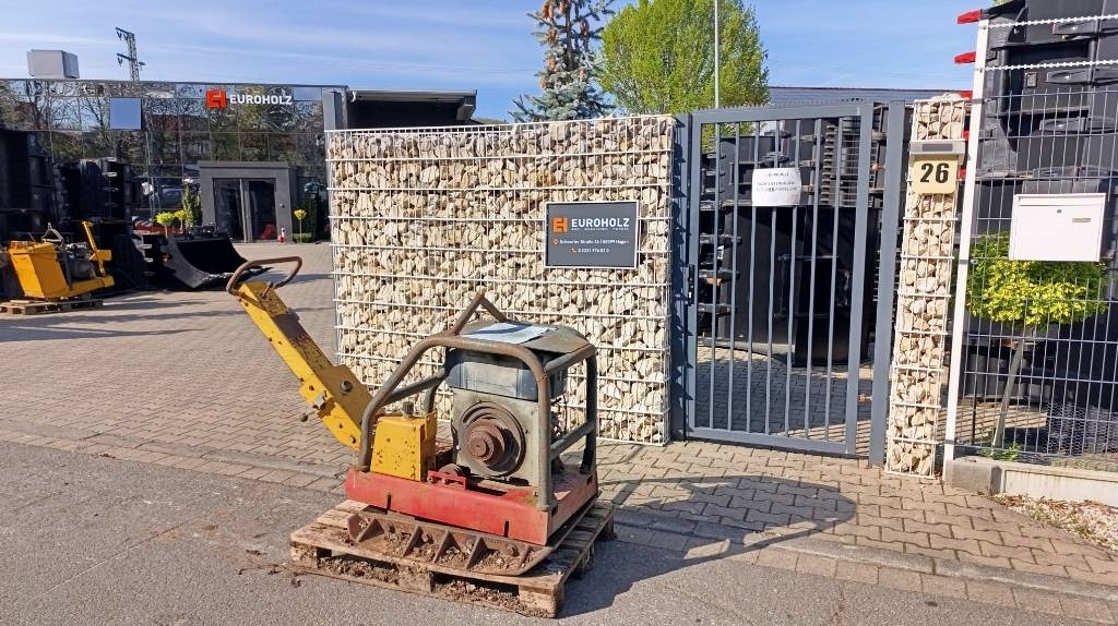 Dynapac LG 500 Rüttelplatte Motor defekt, Ersatzteilquelle - Vibratory plate: picture 1 Dynapac LG 500 Rüttelplatte Motor defekt, Ersatzteilquelle - Vibratory plate: picture 1