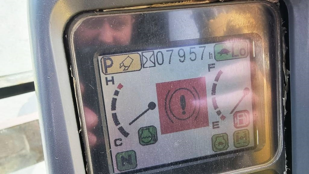 Wheel excavator Komatsu PW 140 Mobilbagger Powertilt Schnellwechsler MS 10: picture 14