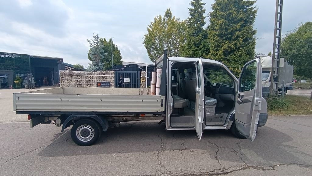 Volkswagen Crafter 2.5 TDI Maxi, Doka, AHK, Pritsche, Kasten - Dropside/ Flatbed truck: picture 3 Volkswagen Crafter 2.5 TDI Maxi, Doka, AHK, Pritsche, Kasten - Dropside/ Flatbed truck: picture 3
