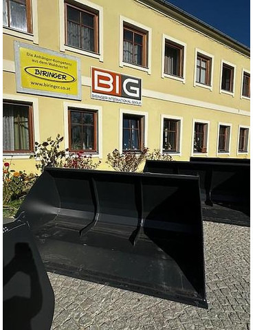 Big Volumenschaufel 250 cm mit Hauer Aufnahme - Bucket: picture 1 Big Volumenschaufel 250 cm mit Hauer Aufnahme - Bucket: picture 1