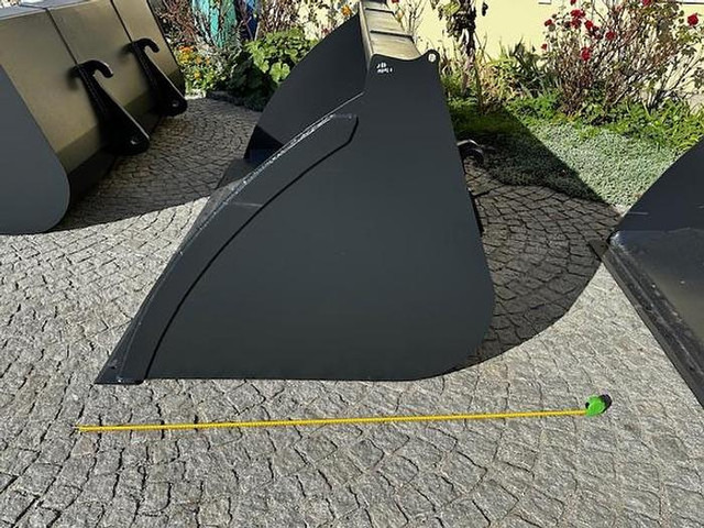 Big Volumenschaufel 250 cm mit Hauer Aufnahme - Bucket: picture 4 Big Volumenschaufel 250 cm mit Hauer Aufnahme - Bucket: picture 4