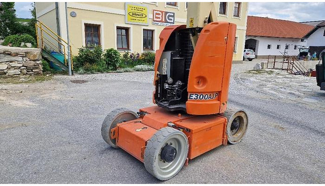 Aerial platform JLG E300 AJP Gelenk Teleskoparbeitsbühne: picture 13