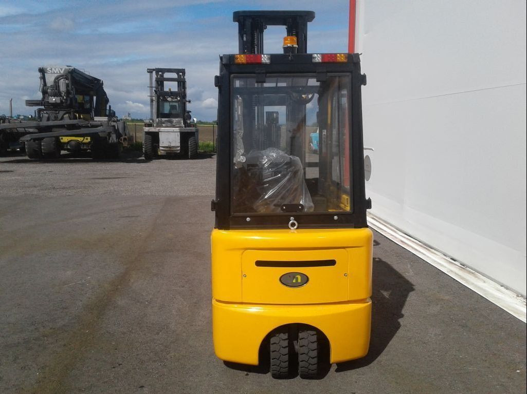 Maximal FBT20-AC - Electric forklift: picture 2 Maximal FBT20-AC - Electric forklift: picture 2