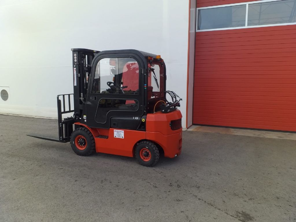 Reddot CPQD18T8 - Forklift: picture 3 Reddot CPQD18T8 - Forklift: picture 3