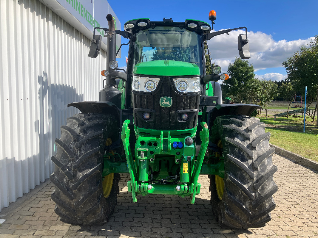 Farm tractor John Deere 6155M: picture 11