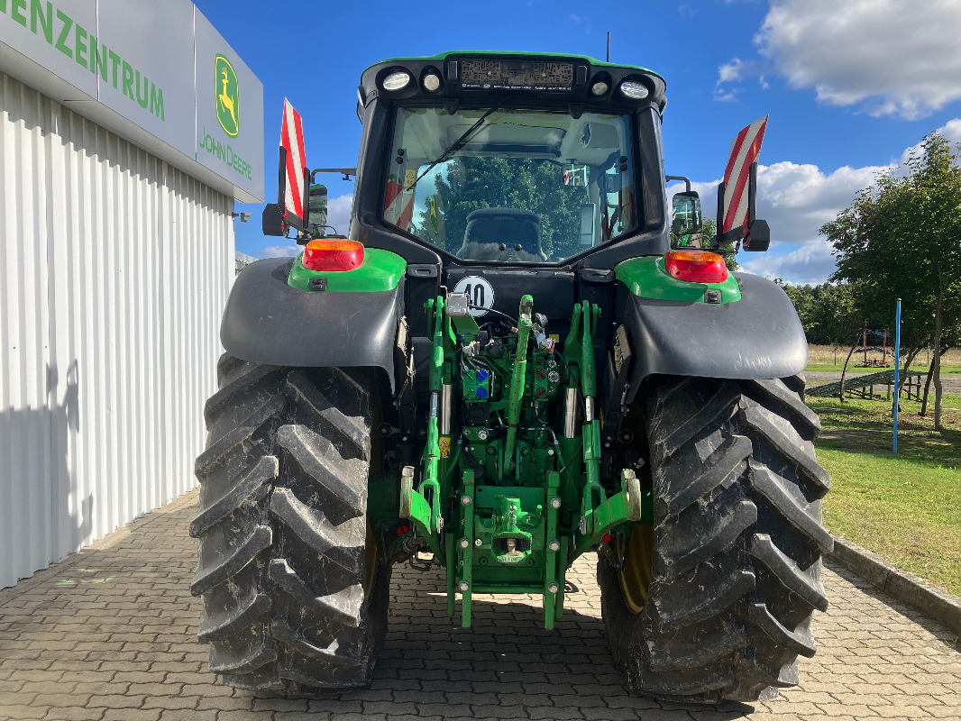Farm tractor John Deere 6155M: picture 6