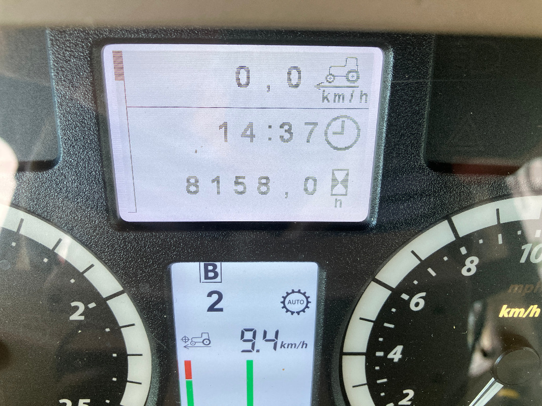 John Deere 6175M - Farm tractor: picture 2 John Deere 6175M - Farm tractor: picture 2