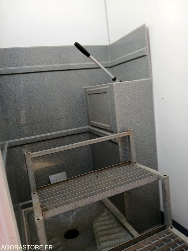 BASE VIE ROUTIERE 4/5 PERSONNES - Construction container, Trailer: picture 2 BASE VIE ROUTIERE 4/5 PERSONNES - Construction container, Trailer: picture 2